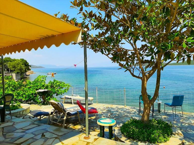 Villa Little Bit Of Heaven Sourpi Exterior foto