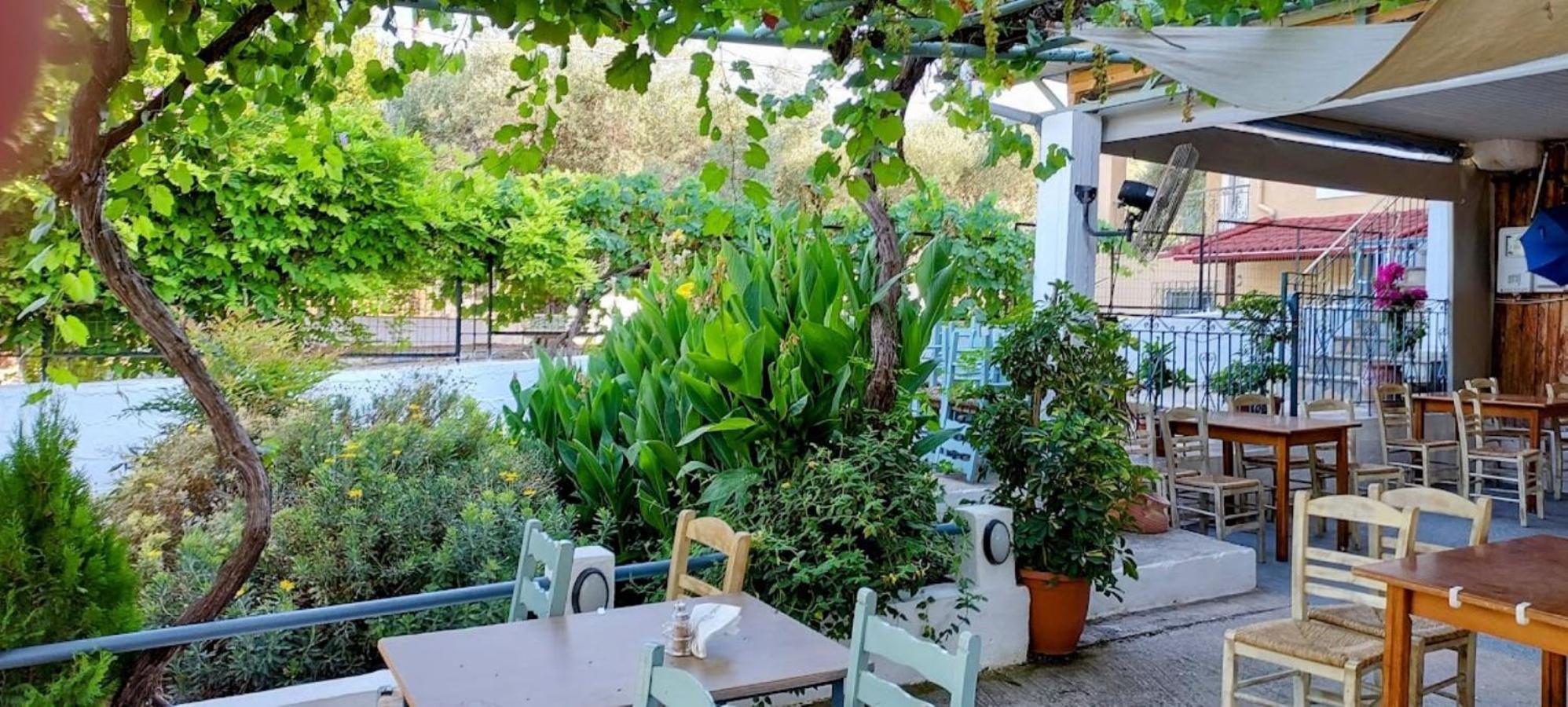 Villa Little Bit Of Heaven Sourpi Exterior foto